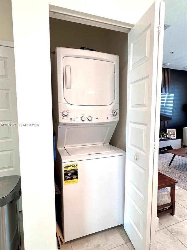 Building Photo - 6420 NW 102nd Path