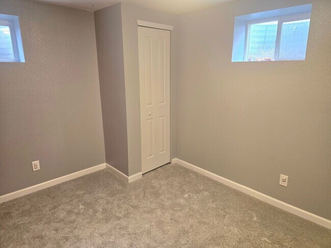 Building Photo - 109 Ely St