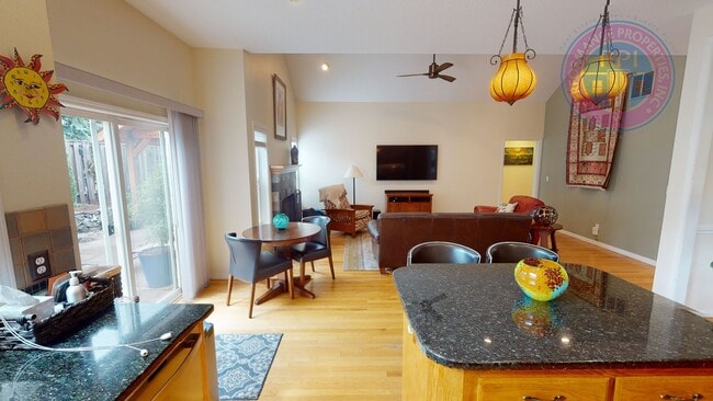 Building Photo - Gorgeous Single Level Home in Sought After...
