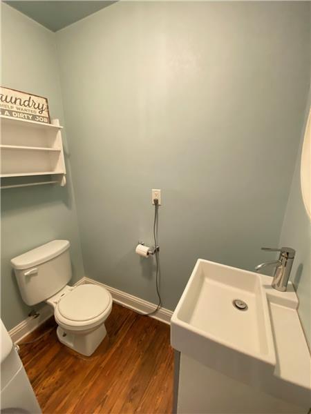 Building Photo - 503 Blair St