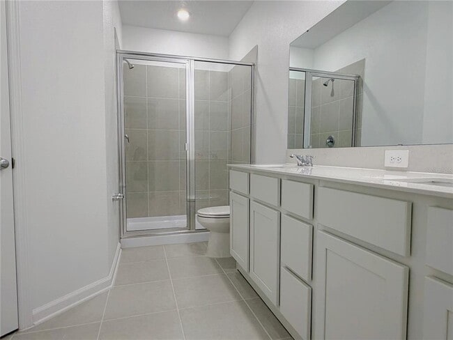 Building Photo - 618 Poppy Ln