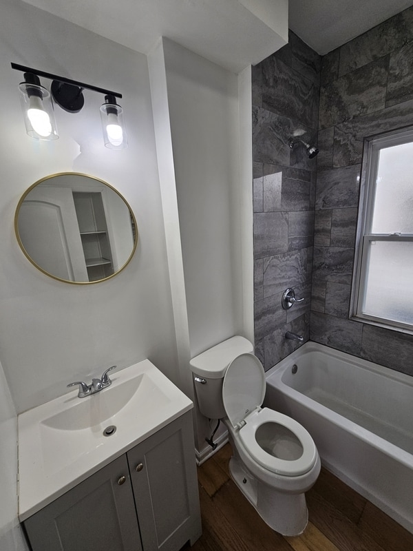 Building Photo - 9208 Pierpont Ave