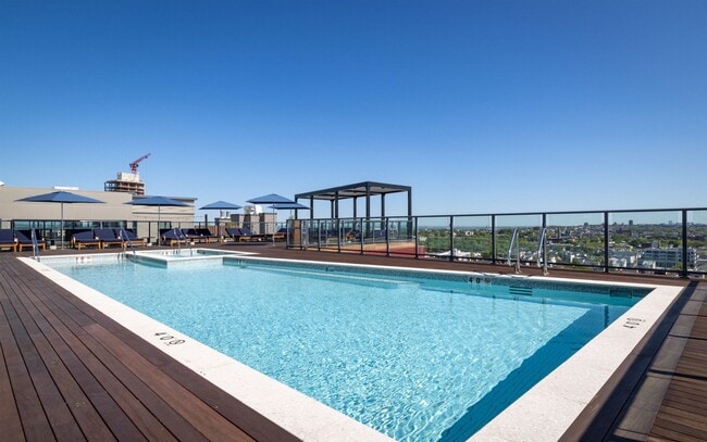 Building Photo - 32 Oakland Ave