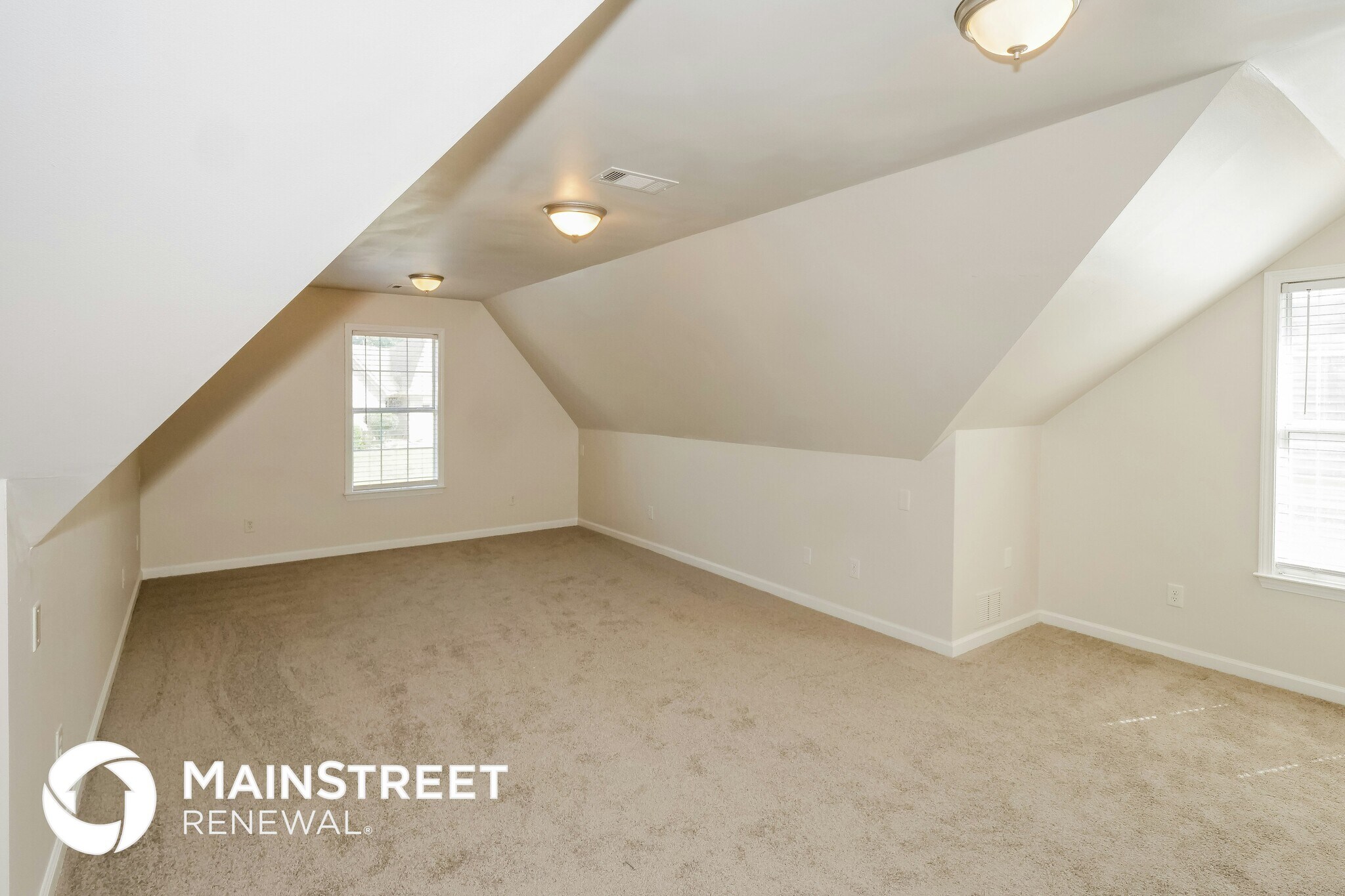 Building Photo - 1135 Mossy Knoll Dr