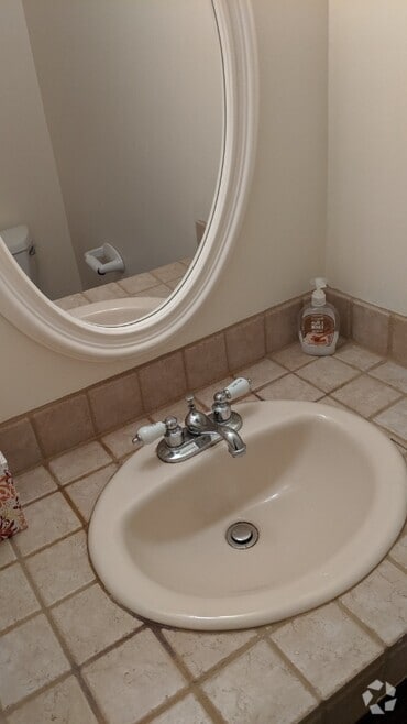 Building Photo - 9109 Bronze Bell Cir