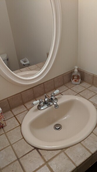 Primary Photo - 9109 Bronze Bell Cir