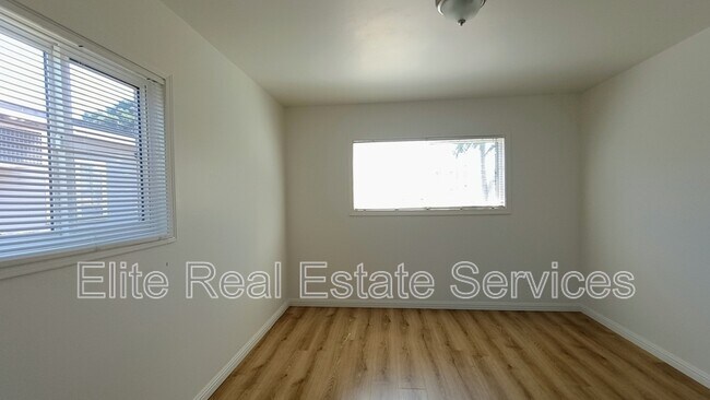 Building Photo - 5130 Savannah St