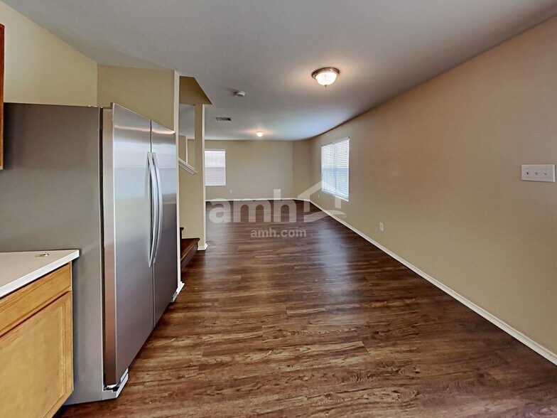 Building Photo - 7152 Little Mohican Dr
