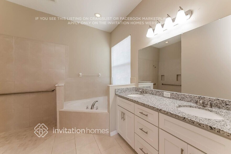 Building Photo - 5407 Lexington Dr