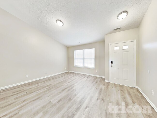 Building Photo - 1102 Berwyn Rd