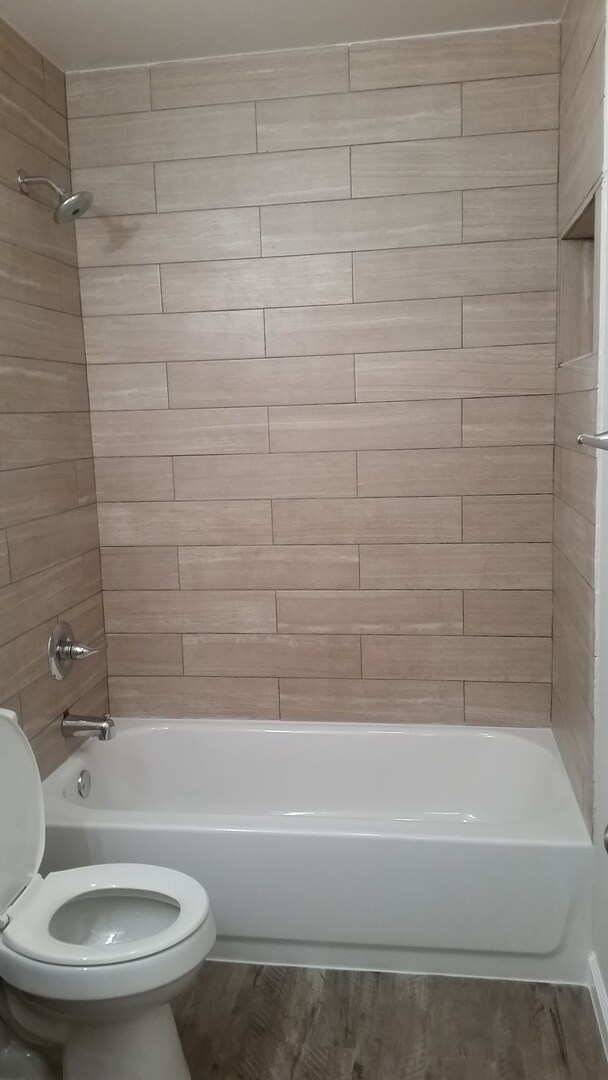 Building Photo - Valley Green Apartments