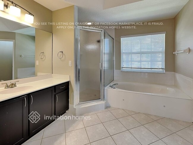 Building Photo - 7619 Oakboro Dr
