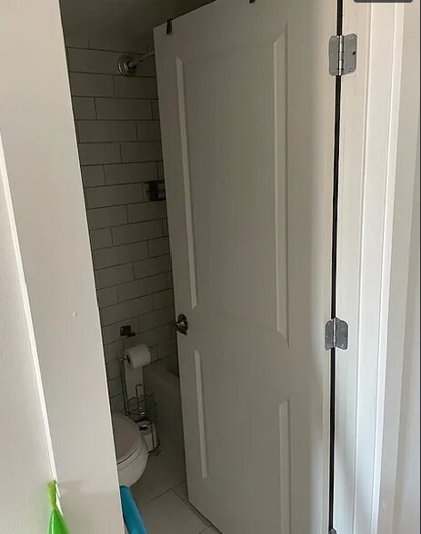 Building Photo - 5500 Friendship Blvd