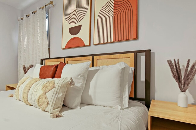 Building Photo - 1104 Elizabeth St