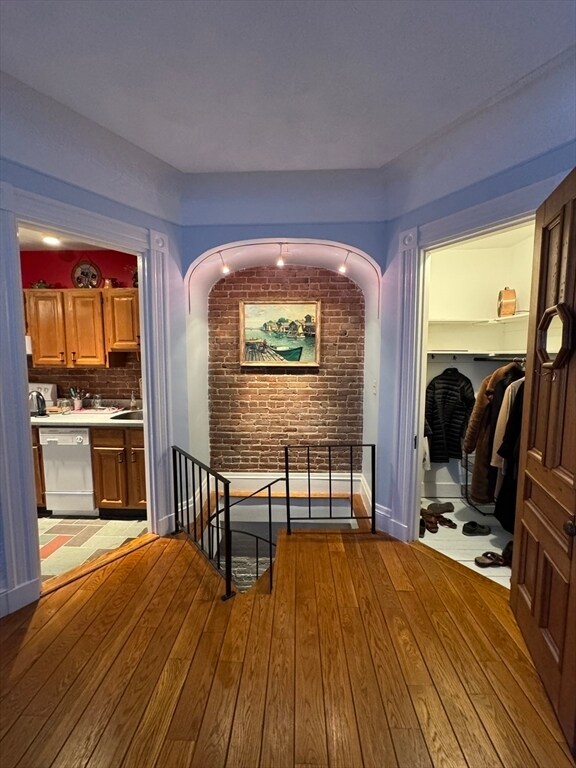 Building Photo - 437 Marlborough St