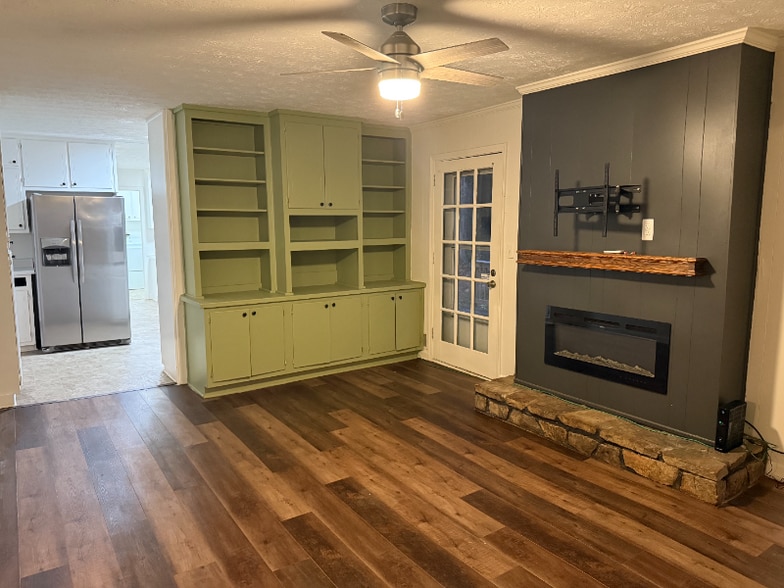 Building Photo - 4299 Mink Livsey Rd