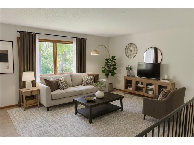 Building Photo - 5420-5422 Mallard Ln