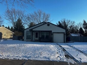 Building Photo - 1944 Navarone Dr