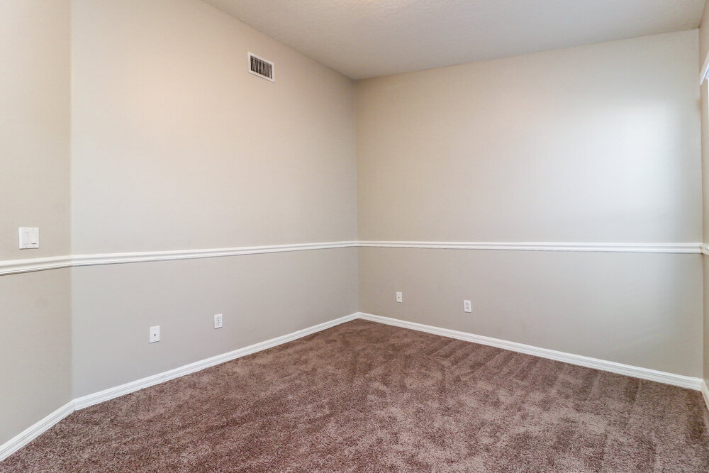 Building Photo - 18032 Birdwater Dr