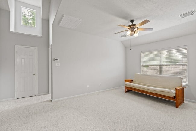 Building Photo - 4030 Chestnut Bend