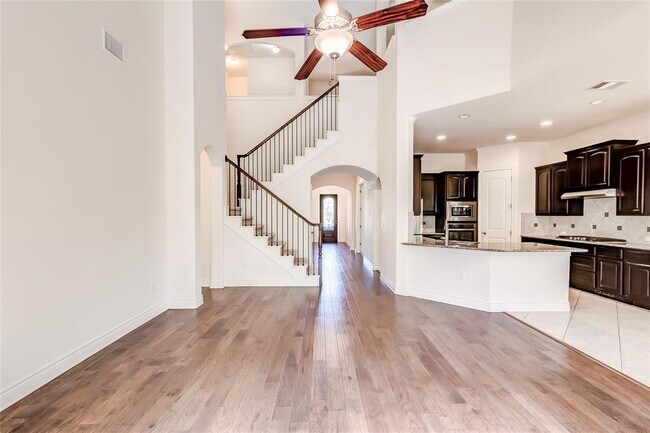 Building Photo - 15517 Bended Knee Dr