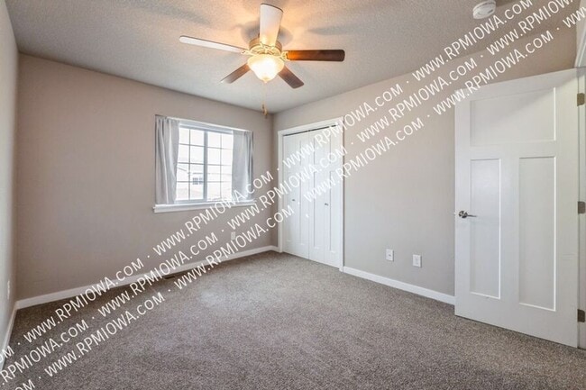 Building Photo - 768 NE Macey Way