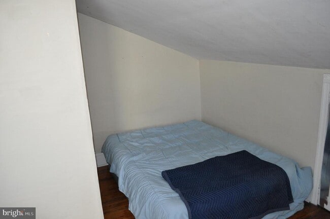 Building Photo - 4104 Terrace St