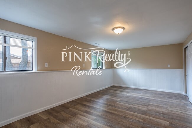 Building Photo - 8274 Caravel Dr