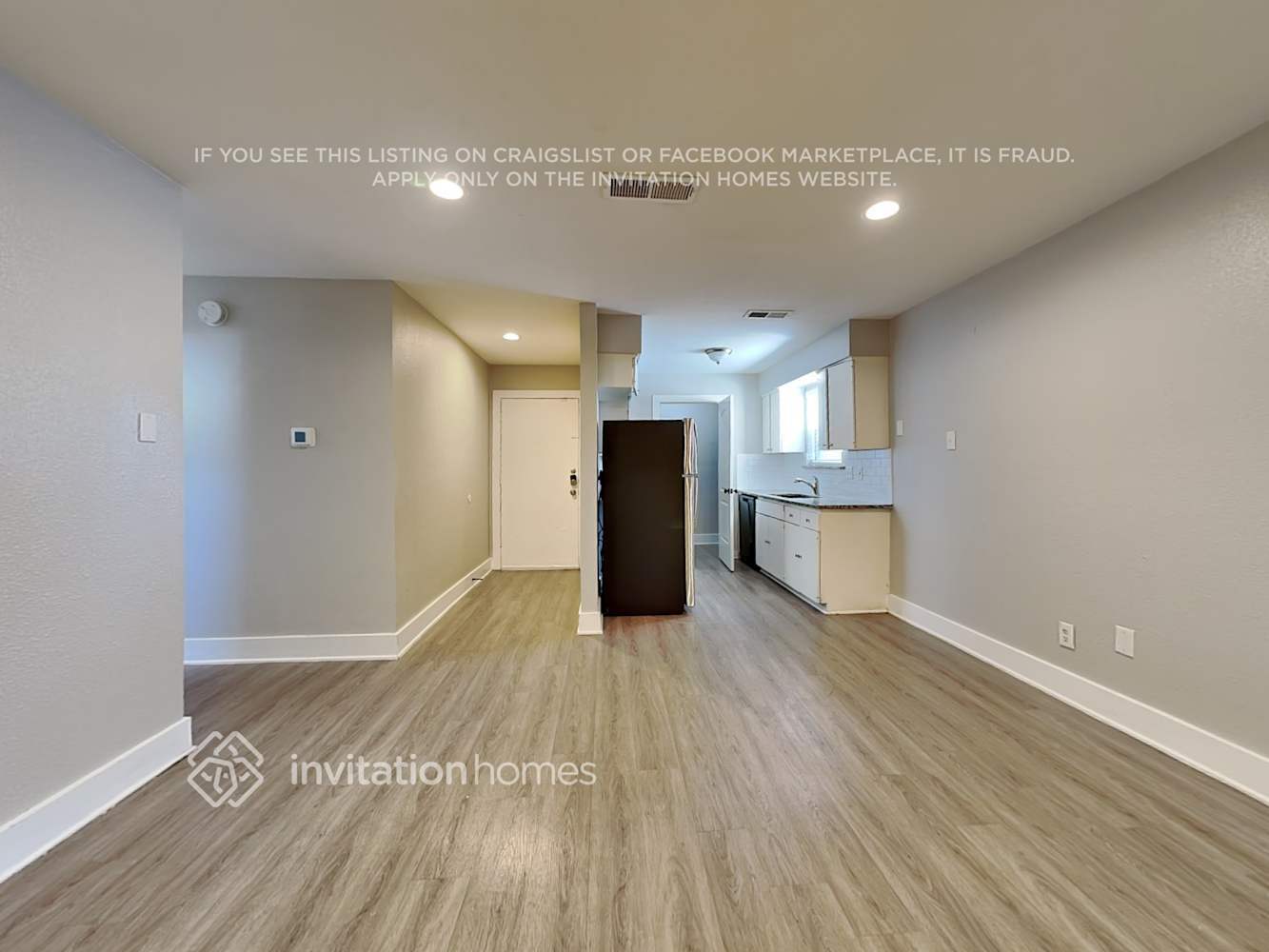 Building Photo - 923 Meadow Mead Dr