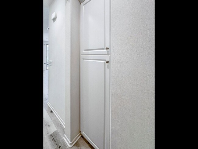 Building Photo - 3180 E Yountville Dr