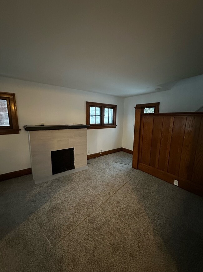 Building Photo - 1145 Brown St