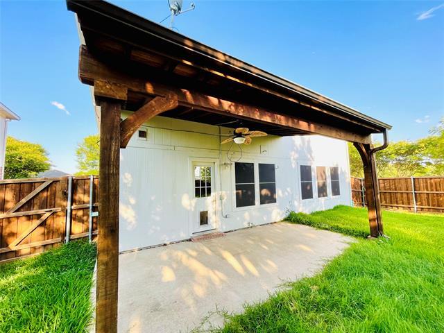 Building Photo - 2605 Cattleman Dr