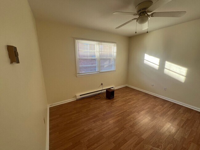 Building Photo - 8029 Redmon Rd