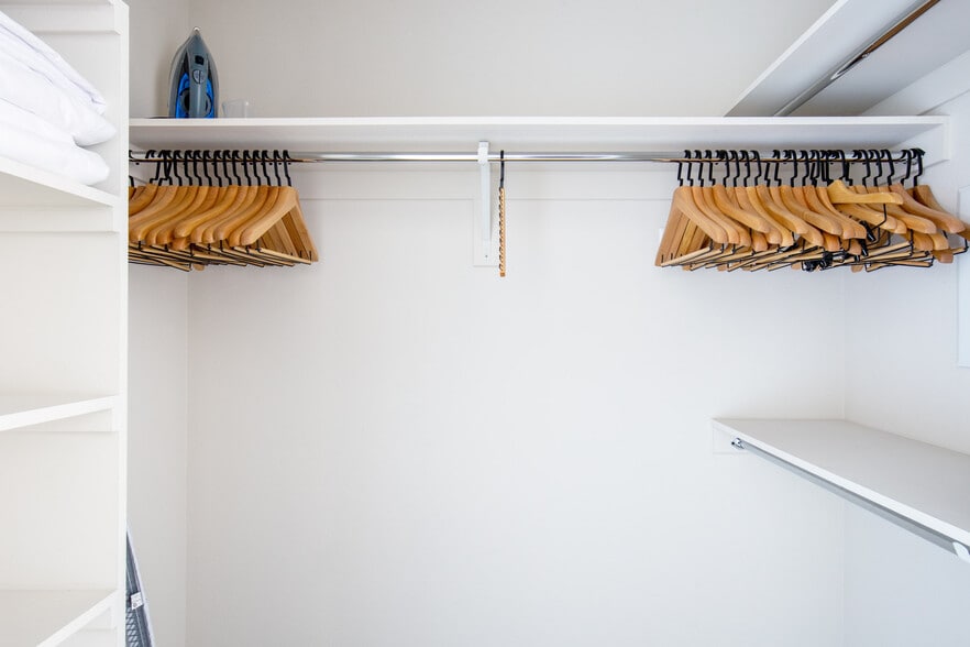 Building Photo - 299 Franklin St