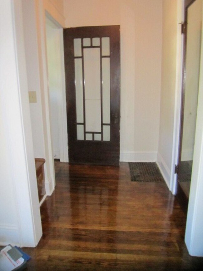 Building Photo - 1020-22 Euclid Avenue