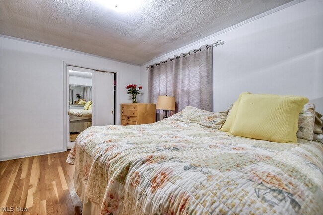 Building Photo - 5134 Harmony Ln