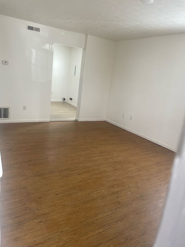 Building Photo - 850 Moon Rd