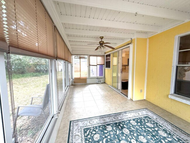 Building Photo - Charming 3-Bedroom, 2-Bath Home in the Hea...
