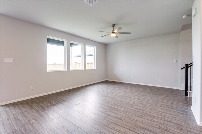 Building Photo - 737 Santa Lucia Dr