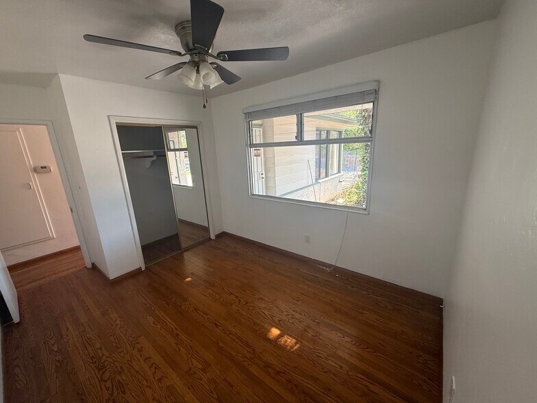 Building Photo - 1822 Wight Way