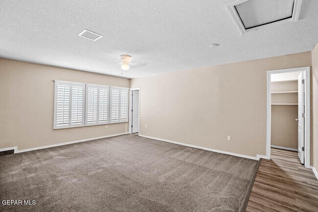 Building Photo - 14041 Sandy Rock Dr