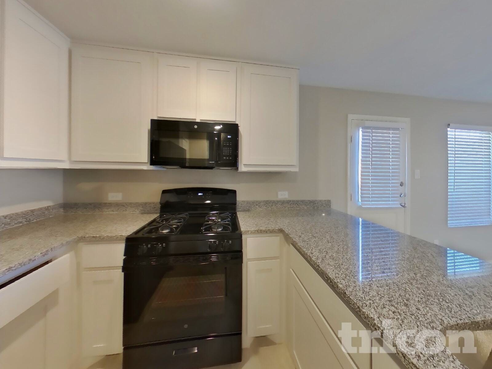 Building Photo - 8901 Red Fox Trl