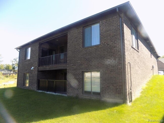 Building Photo - 55171 Benson Ct