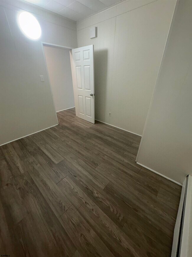 Building Photo - 1526 Madison Ave