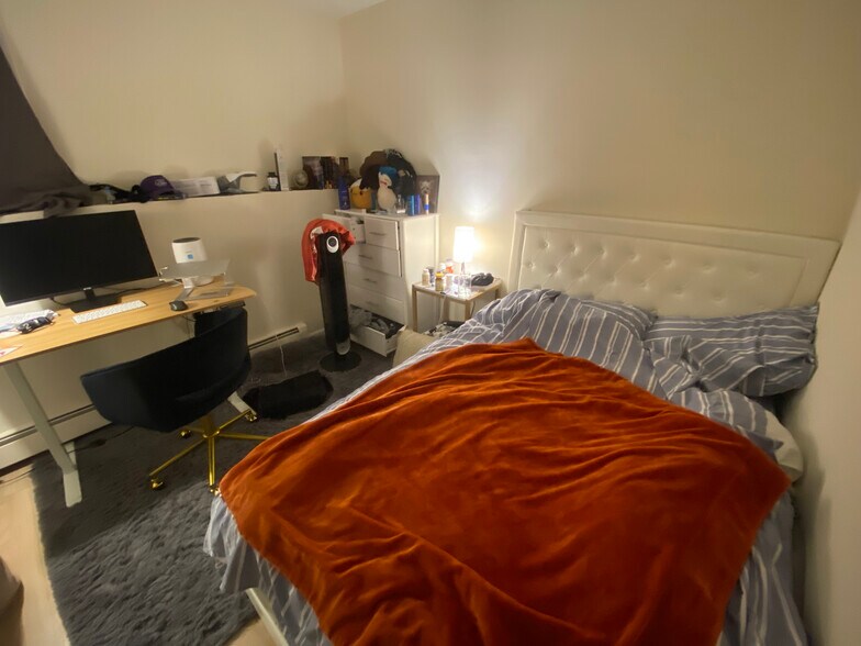 Building Photo - 1430 Tremont St