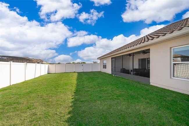 Building Photo - 2630 Summerland Way