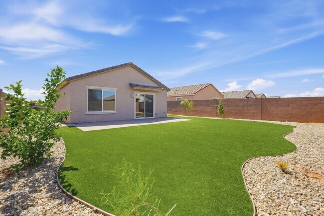 Building Photo - 12168 E Sunflower Ln