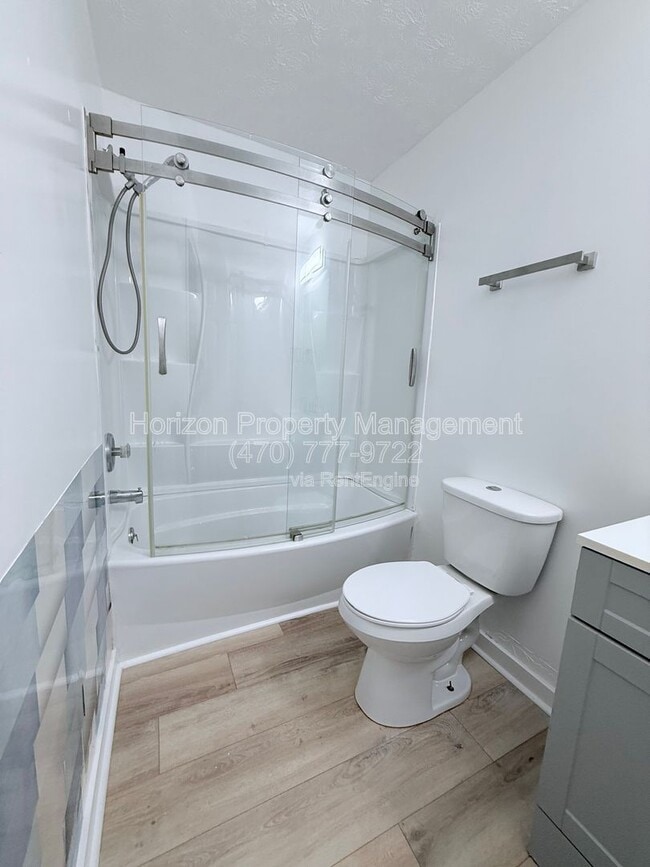 Building Photo - 9170 Horseshoe Bend