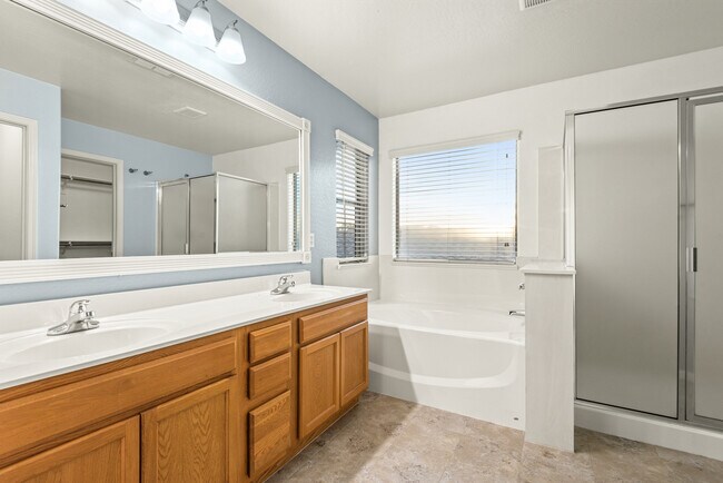 Building Photo - 14772 W Riviera Dr