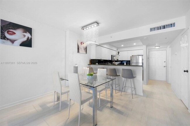 Building Photo - 2501 S Ocean Dr